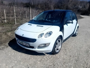 Vând Smart FourFour 1.3 - imagine 2