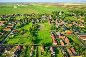 FILM! 4.554 mp intravilan, PUZ: locuinta,afacere,productie,satul Marcusa, deschis si la schimburi