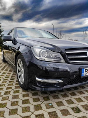 Mercedes C250 4Matic (4x4) Biturbo 204 CP pachet AMG - imagine 3