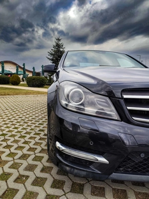 Mercedes C250 4Matic (4x4) Biturbo 204 CP pachet AMG - imagine 8