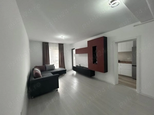 Inchiriez garsoniera cu dressimg separat