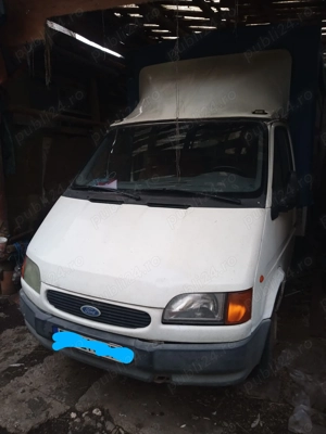 Camionetă Ford cu Prelată 