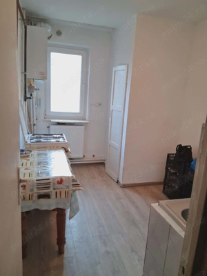 Razboieni-garsoniera de vanzare stradala - imagine 3