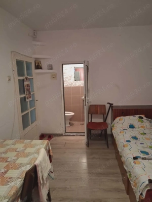 Razboieni-garsoniera de vanzare stradala - imagine 4