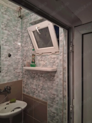 Razboieni-garsoniera de vanzare stradala - imagine 7