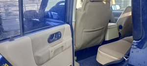 Vând Land Rover Discovery 2 unic proprietar 280000 km reali mai multe detalii tef  - imagine 2