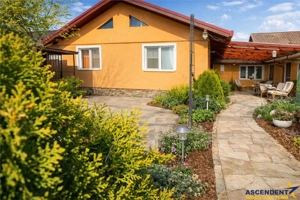 Casa 3 camere +garsoniera separata, curte, gradina, anexe, Cristesti, Mures