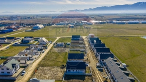 Teren intravilan de vânzare, în cartier rezidențial – Codlea - imagine 6