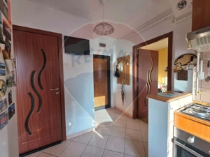 Apartament cu 3 camere de vânzare în zona centrala Tarnaveni