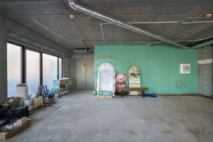 Spatiu ideal showroom/cafenea | vitrine + terasa - imagine 8