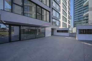 Spatiu ideal showroom/cafenea | vitrine + terasa - imagine 4