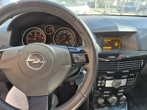 Vând Opel Astra H GTC  - imagine 4