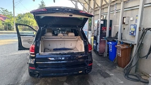 vand BMW X5 M50d - imagine 6