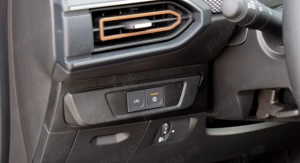 DACIA SANDERO STEPWAY Benzina+GPL(fabrica)!Garantie vehicul: 3 ani sau 100.000 KM. 5600KM! NOUA!!! - imagine 9