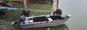 Barca de aluminiu cu motor Yamaha 15cp 2 timpi nou