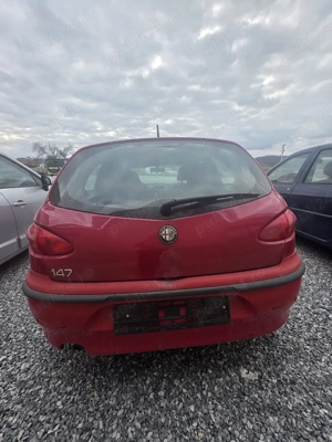 Vând Alfa Romeo 147 1.6 TS - imagine 3