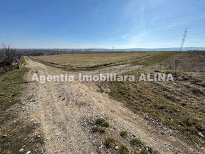 11 parcele de Teren intravilan de cate 680 mp fiecare, in Satul Cristur din Jud. HD. - imagine 4