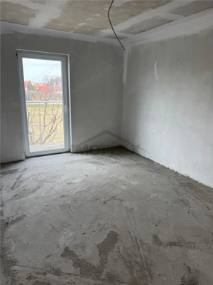 Casa spatioasa cu etaj si curte  #238;n Ghimbav - imagine 14