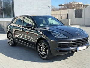 Porsche Cayenne 3.0i Plug-In Hybrid 2019 Platinum Matrix - imagine 3