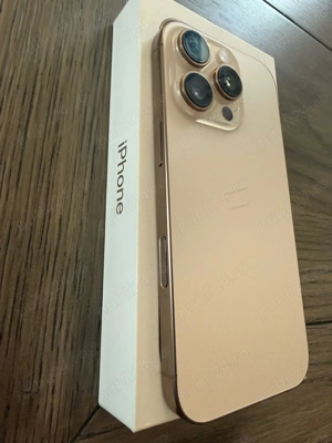 Vând IPhone 16 pro - 128 GB -culoare Desert Titanium 