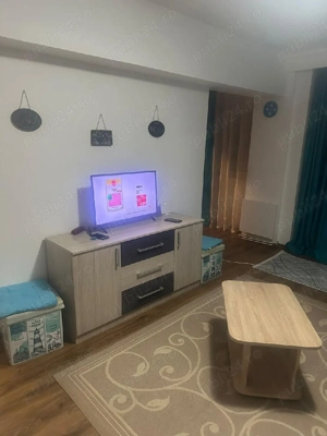 Proprietar Inchiriez (doua) gars.si apart.ultracentral