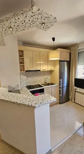 Garsonieră modernă de închiriat în zona Primăveri - imagine 2