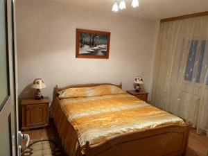 Închiriez apartament 2 mobilat centrală proprie - imagine 8