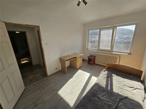 Resita, 2 Cam. Mobilat+Utilat, Micro 3 - imagine 4