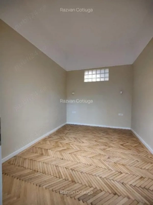 Apartament 3 camere - Central - 2 min de Catedrala - imagine 8