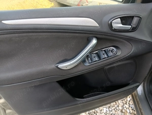 Ford Galaxy 2012 - imagine 15