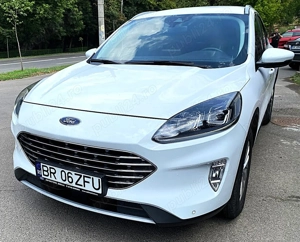 Ford Kuga 1.5 benzina 2022 81000 km garantie 2027