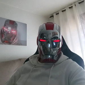 Vând masca electronică comanda vocala Iron man