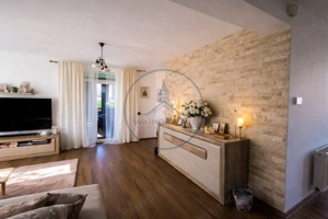 Casă modernă de vânzare – mobilată complet, 3 parcări, zonă premium