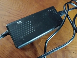Alimentator fix, defect, model PSY, Output: și 15V - 4A