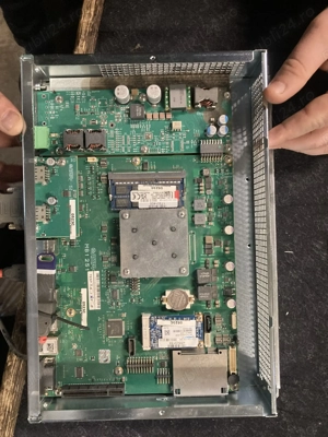 Reparatii și mentenanță  unități PC și laptopuri Piatra Neamț 