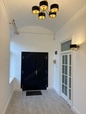 Cladire istorica! Complet renovat! Loc de parcare! - imagine 2