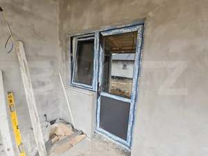 Casa frumoasa cu 3 camere in Ciurbesti - imagine 10