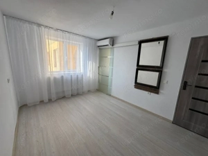 Apartament 2 camere, et 2/4 Filiasi , Ultrafinisat - imagine 4