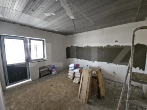 Casa frumoasa cu 3 camere in Ciurbesti - imagine 4