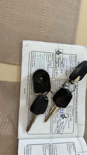 Mitsubishi Outlander 2013 2.2 D 150 cp 4x4 - imagine 8