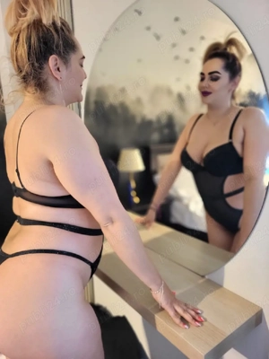 Alina o fata cu forme apetisanta