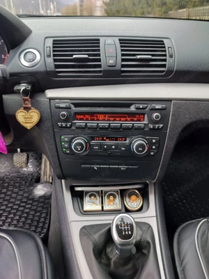 Vand Bmw Seria 1,An Fab 2011,2.0 Diesel - imagine 4