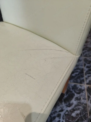 Set 2 Scaune living  din piele ecologica crem, picioare din lemn natur  Dimensiuni 46x60x98 cm