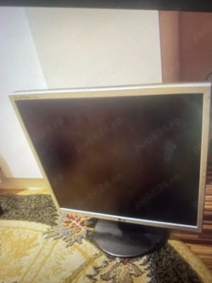 monitor lg 19 inci 