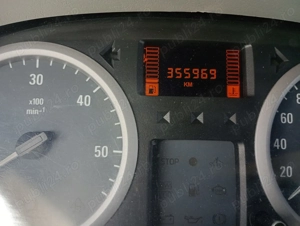 Opel Vivaro 2.5 CDTi - imagine 5