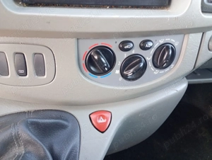 Opel Vivaro 2.5 CDTi - imagine 6