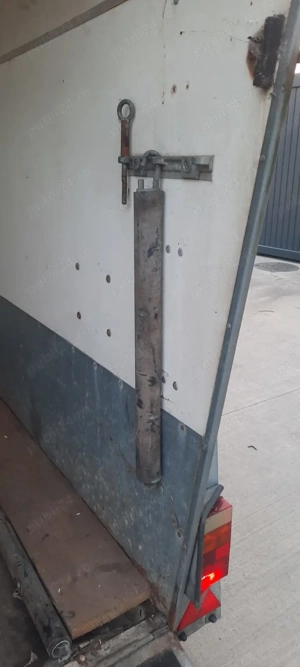 Remorcă pentru transportat Cai sau animale - imagine 13