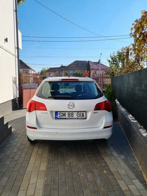 Opel ASTRA J Sports Tourer - imagine 5