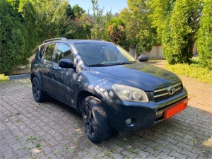 Vând auto Toyota RAV4 4