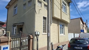 Vand Imobil parter plus etaj cu demisol si pod